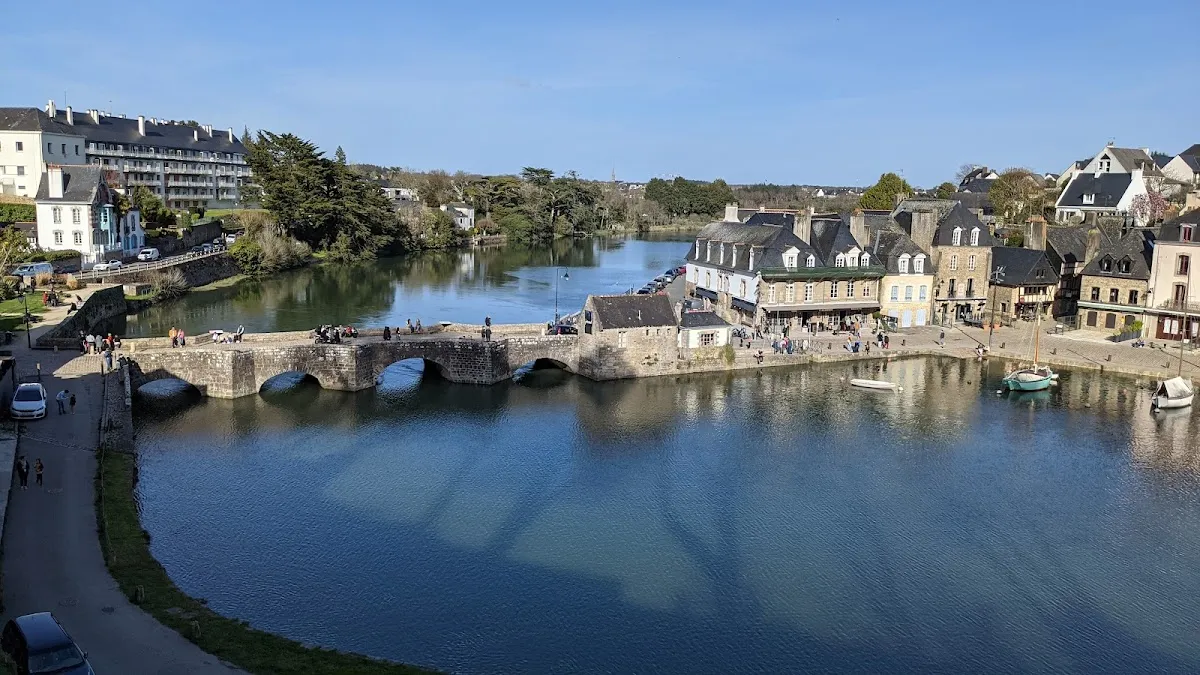 Auray