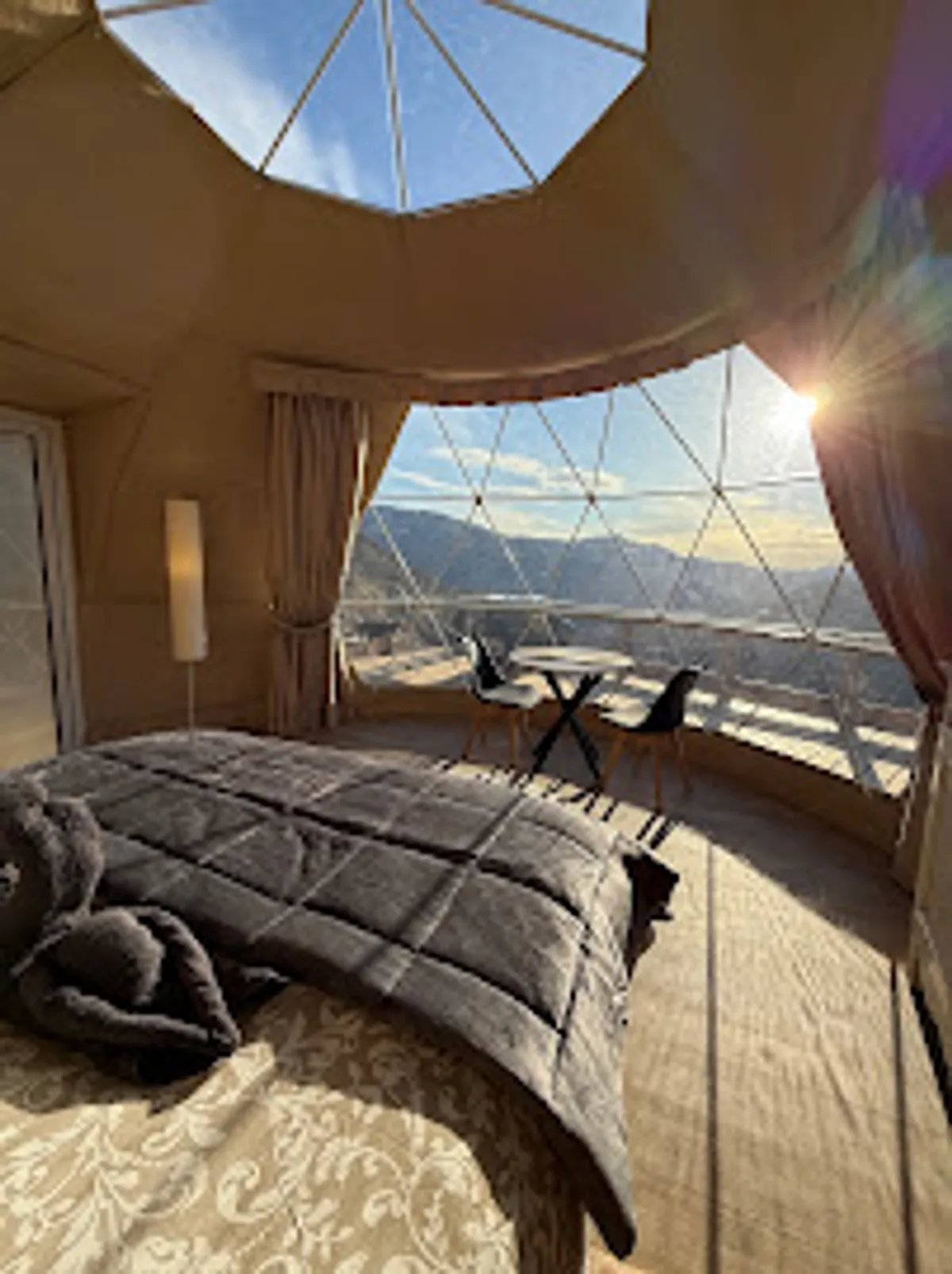 AD CONCIERGE & SERVICES