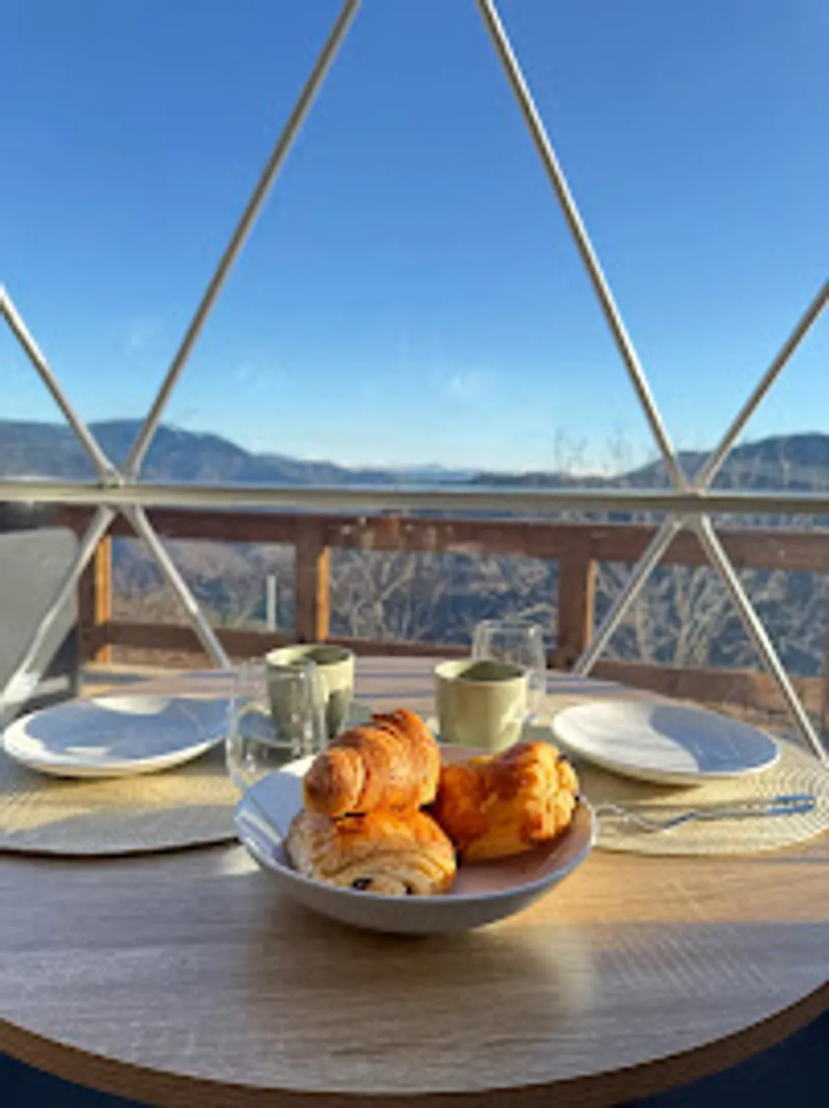 AD CONCIERGE & SERVICES - Photo 2