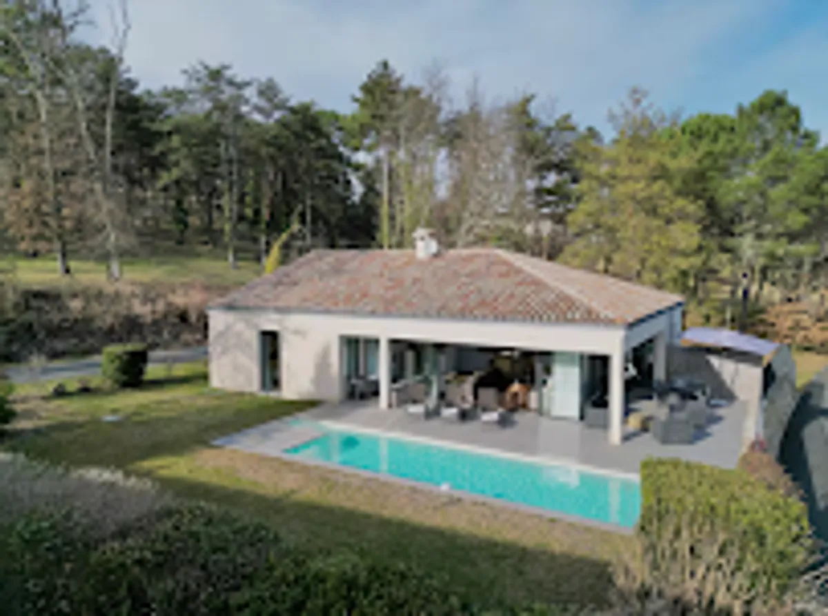 Beyond Conciergerie - Photo 3