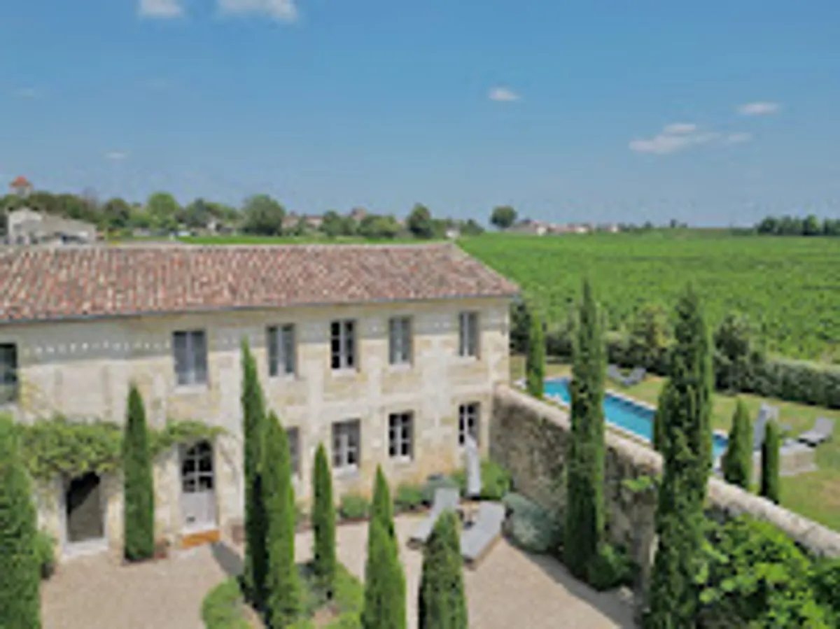 Beyond Conciergerie - Photo 9