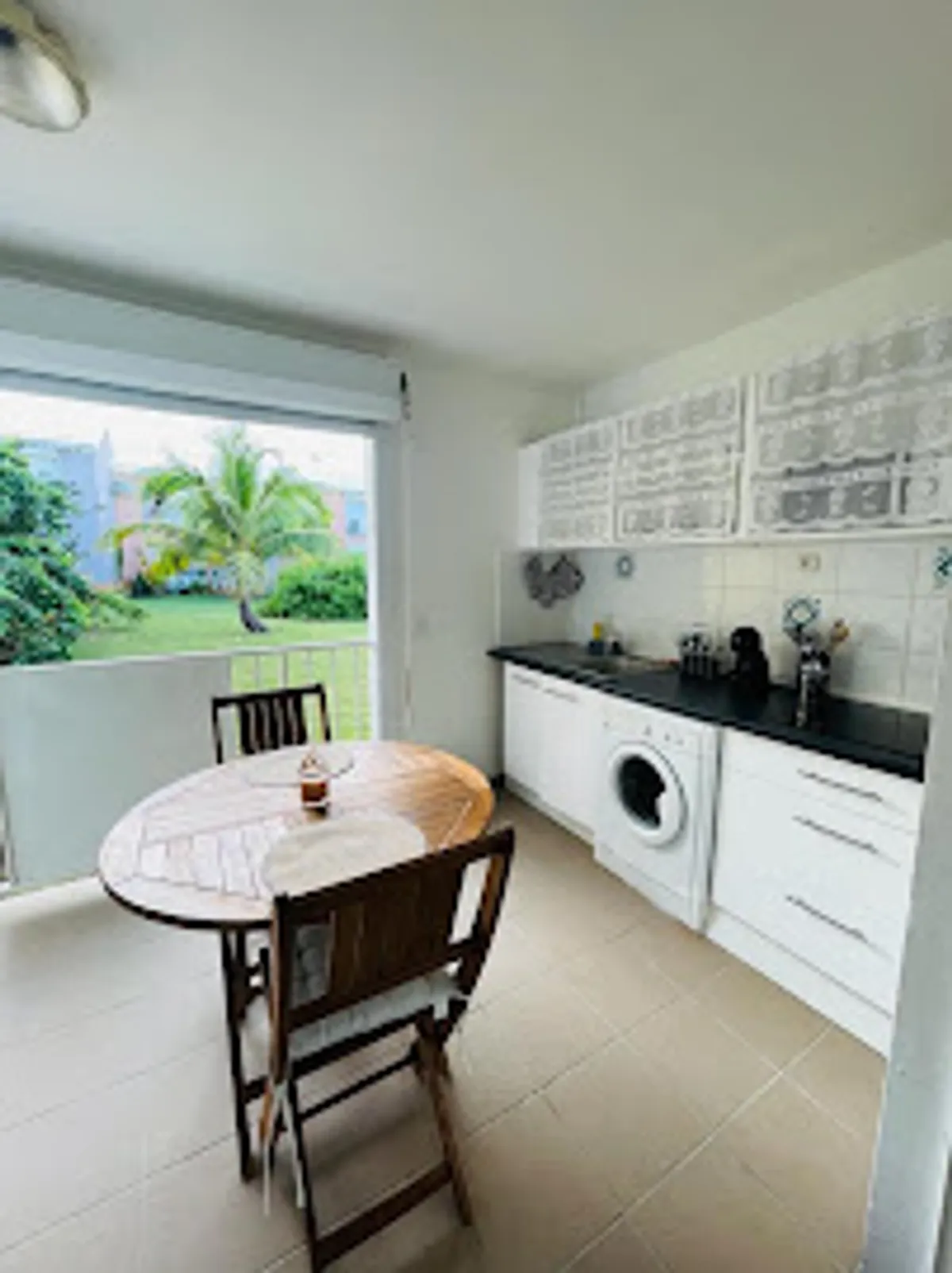 Check-In Paradise - Photo 6