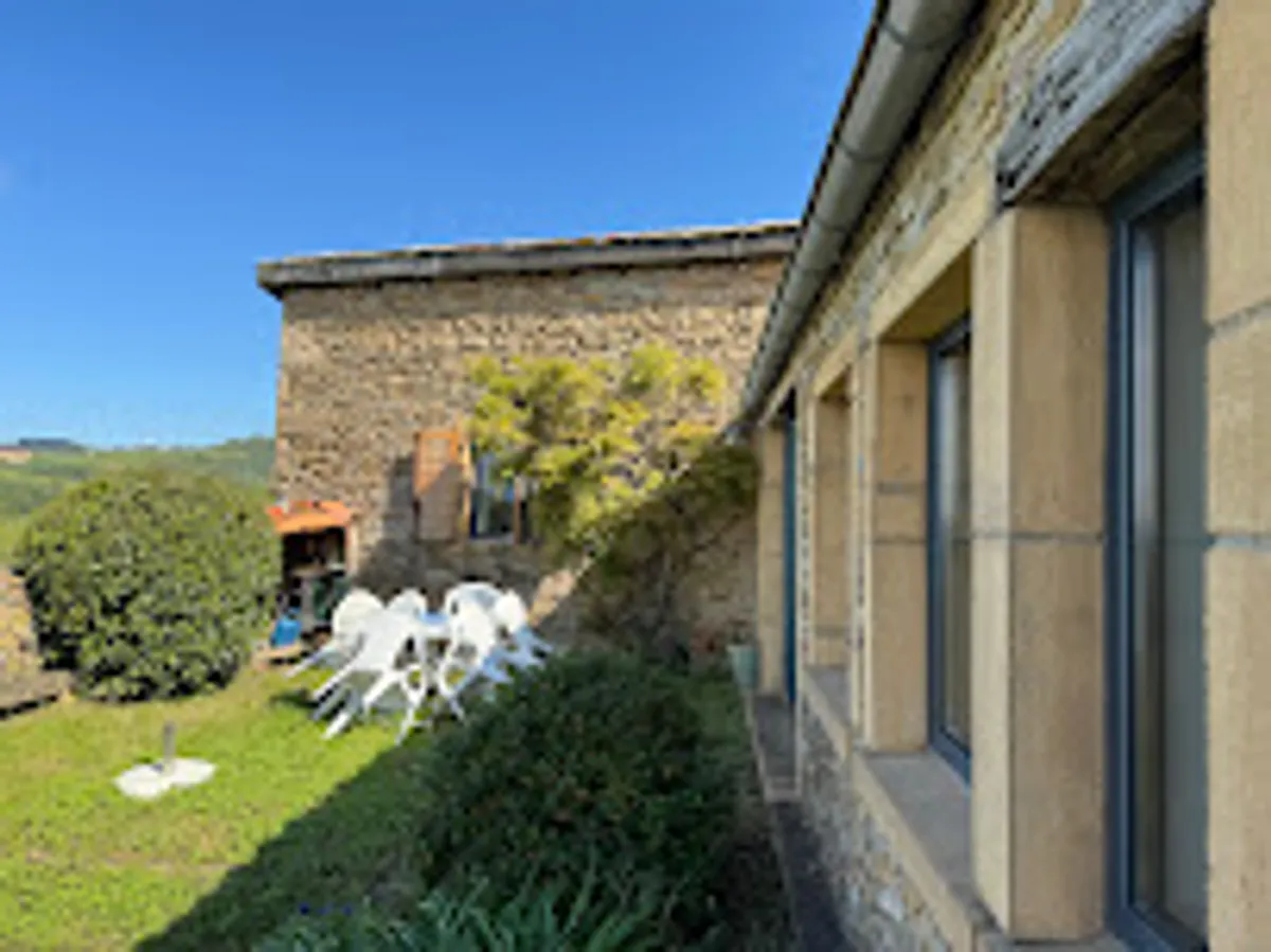 CONCIERGERIE BEAUJOLAISE - Photo 5