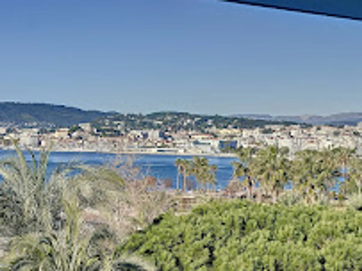 CONCIERGERIE CJ Local Partners - Photo 3