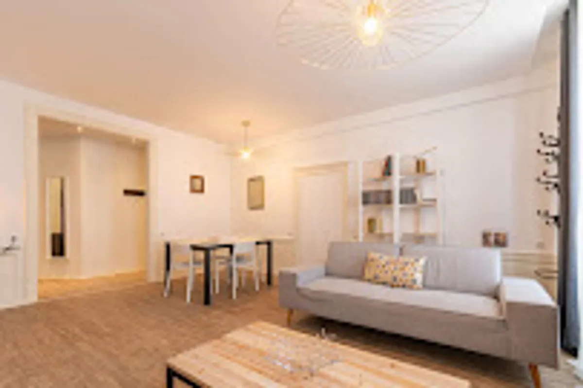 Conciergerie Rimbaud Suites Charleville-Mezieres - Photo 2