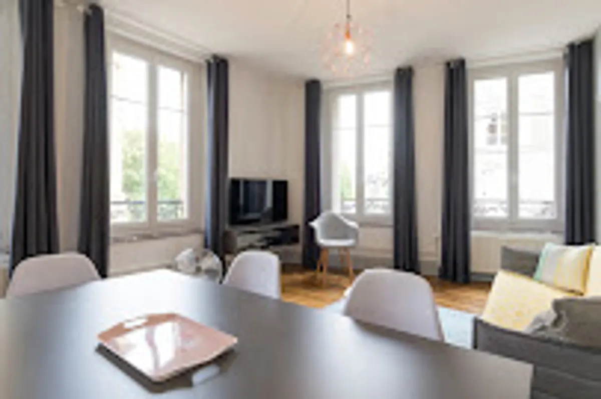 Conciergerie Rimbaud Suites Charleville-Mezieres - Photo 6