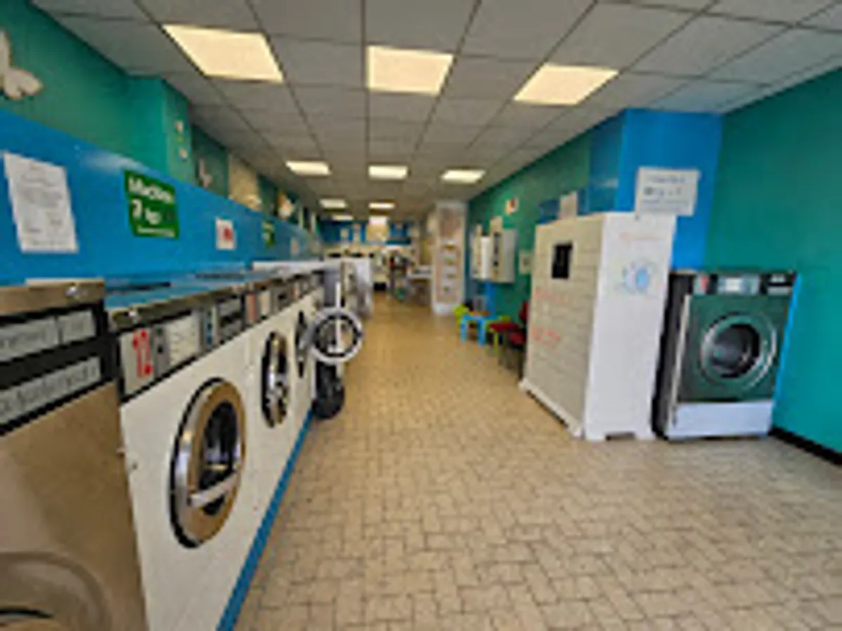 Courtin Laverie - Photo 2