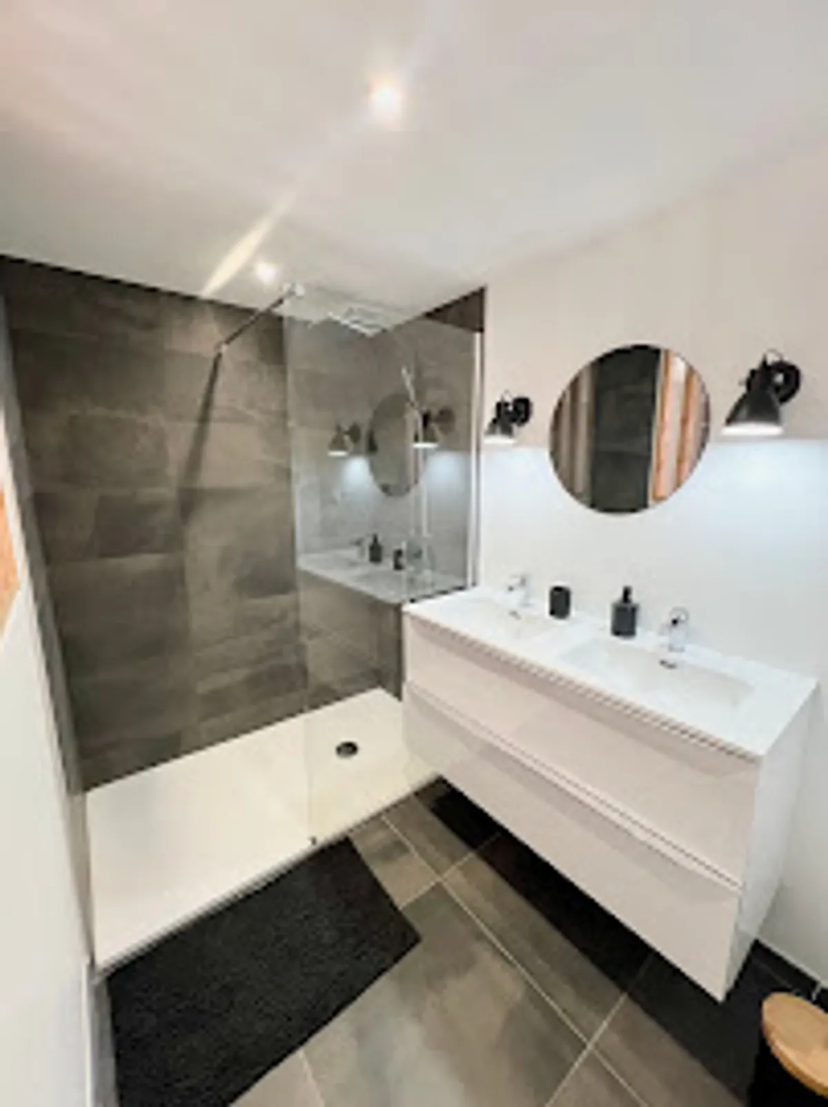 Dôme Conciergerie Airbnb er Booking à Clermont-Ferrand - Photo 7