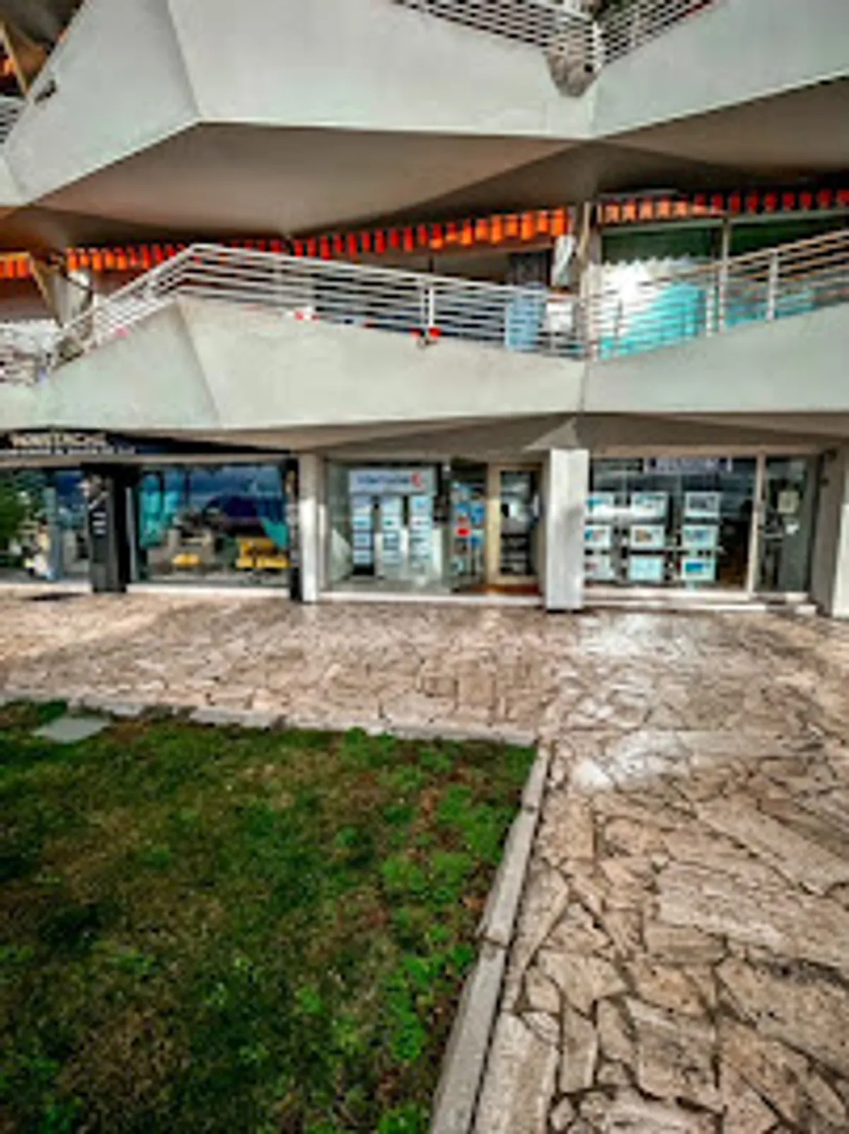 Interhome Cagnes sur Mer - Locations & Conciergerie - Photo 4