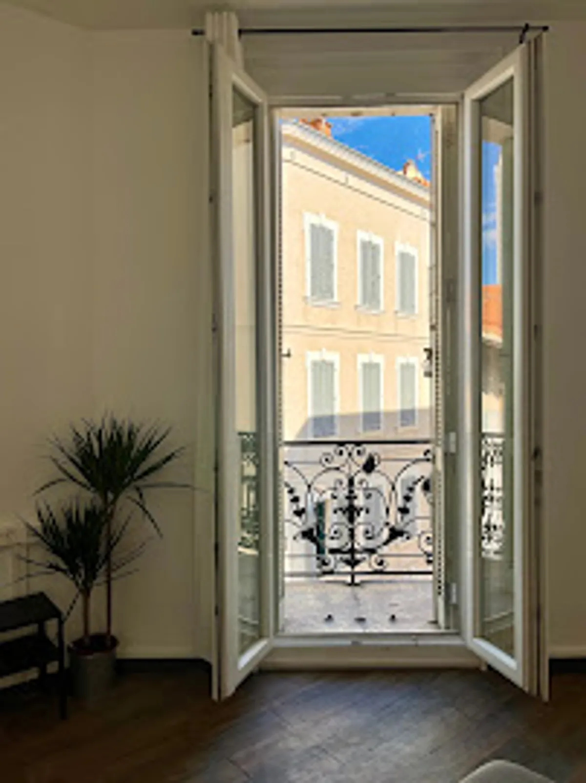 LA CONCIERGERIE TOULONNAISE - Photo 7