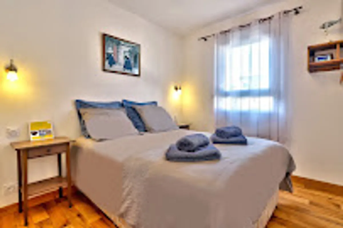 LocaLise - Location de vacances au Guilvinec et à Léchiagat + nettoyage de bureau ou espace commun en pays Bigouden. - Photo 2