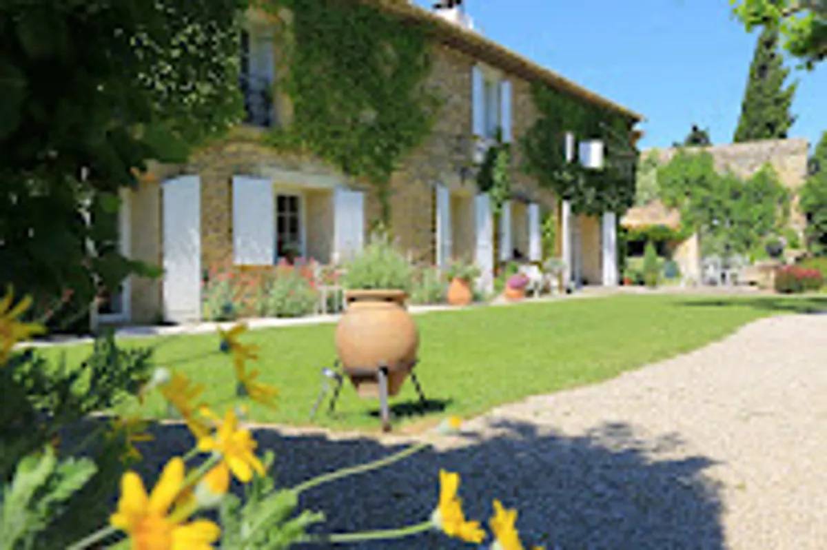 LYS CONCIERGERIE - Photo 4