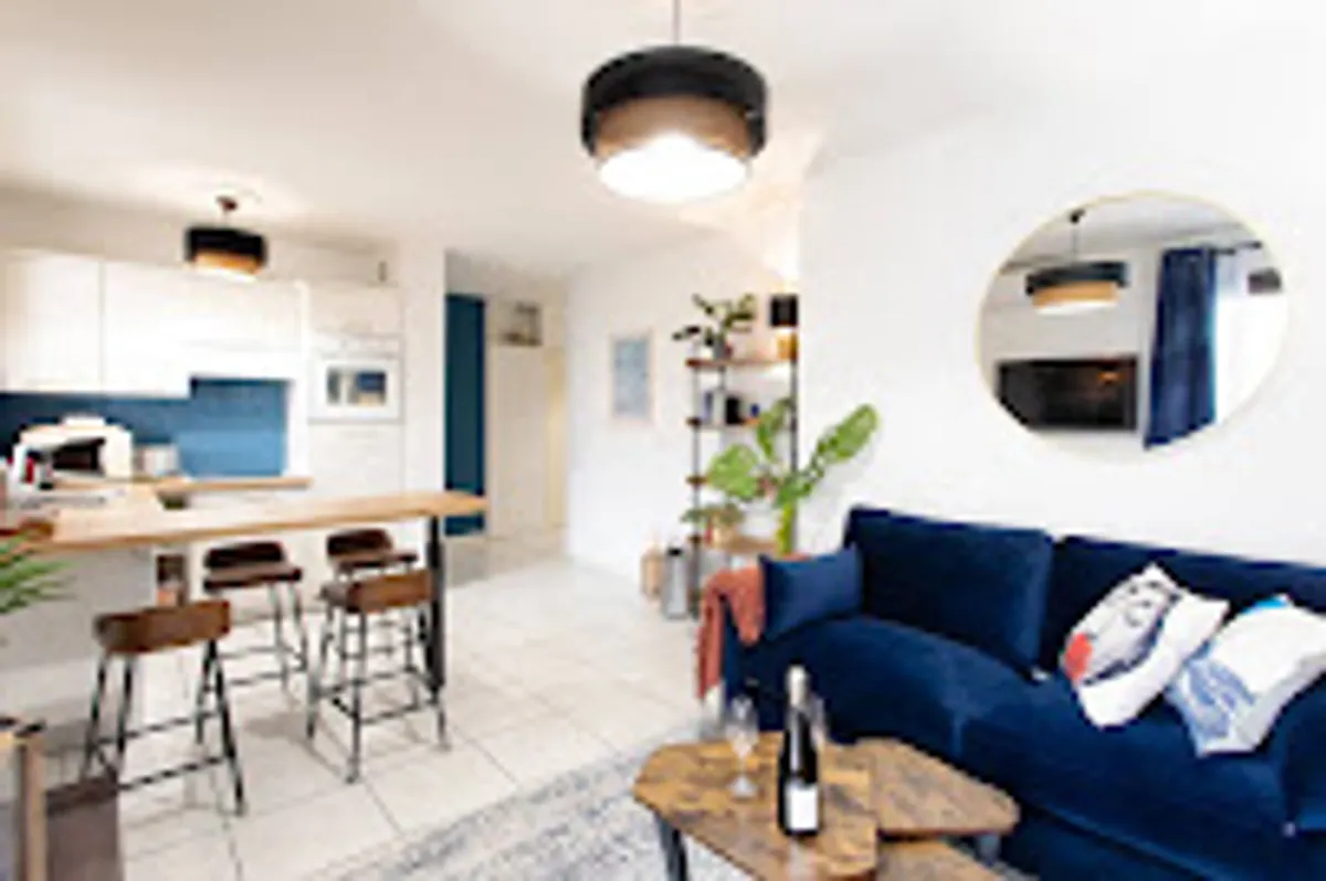 My Guest Relation - Photo 5