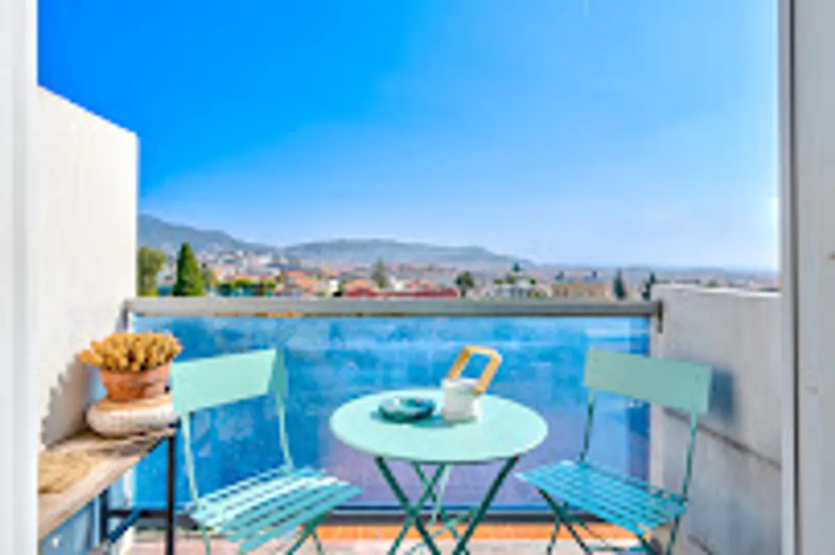 Nice Stay Rentals - Photo 6