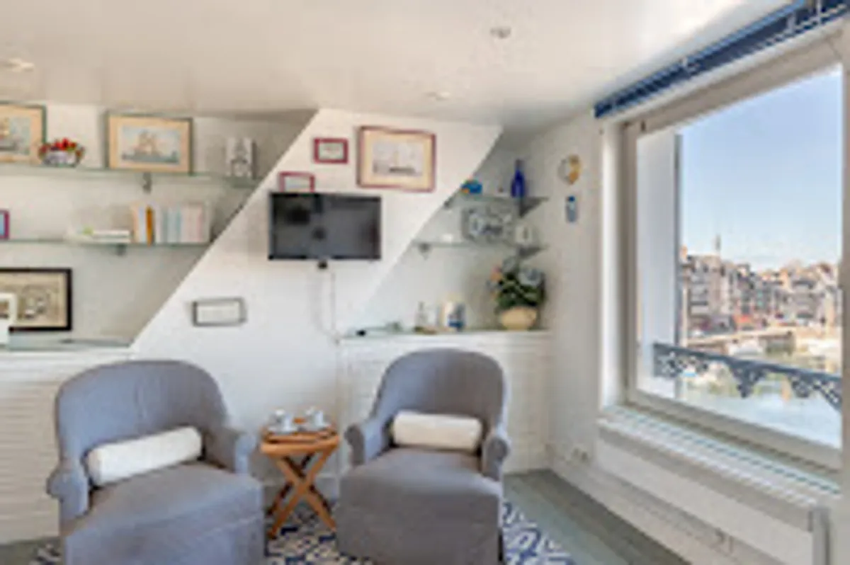 Racing the Wind - Photo 2