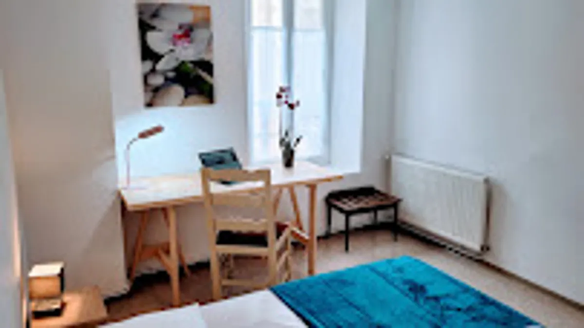 Residadigne - Location meublée avec garage - Photo 4