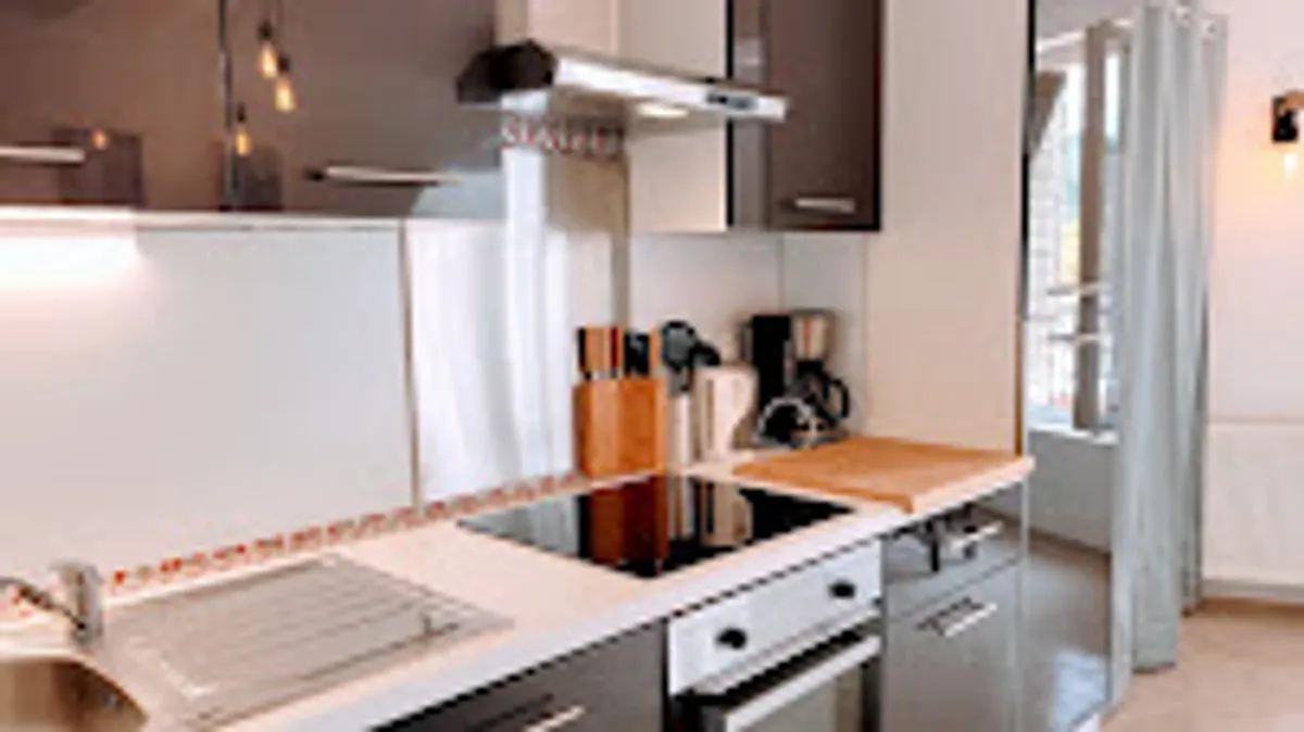 Residadigne - Location meublée avec garage - Photo 6