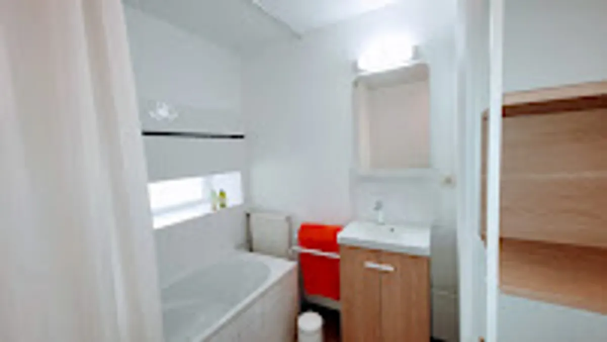 Residadigne - Location meublée avec garage - Photo 8