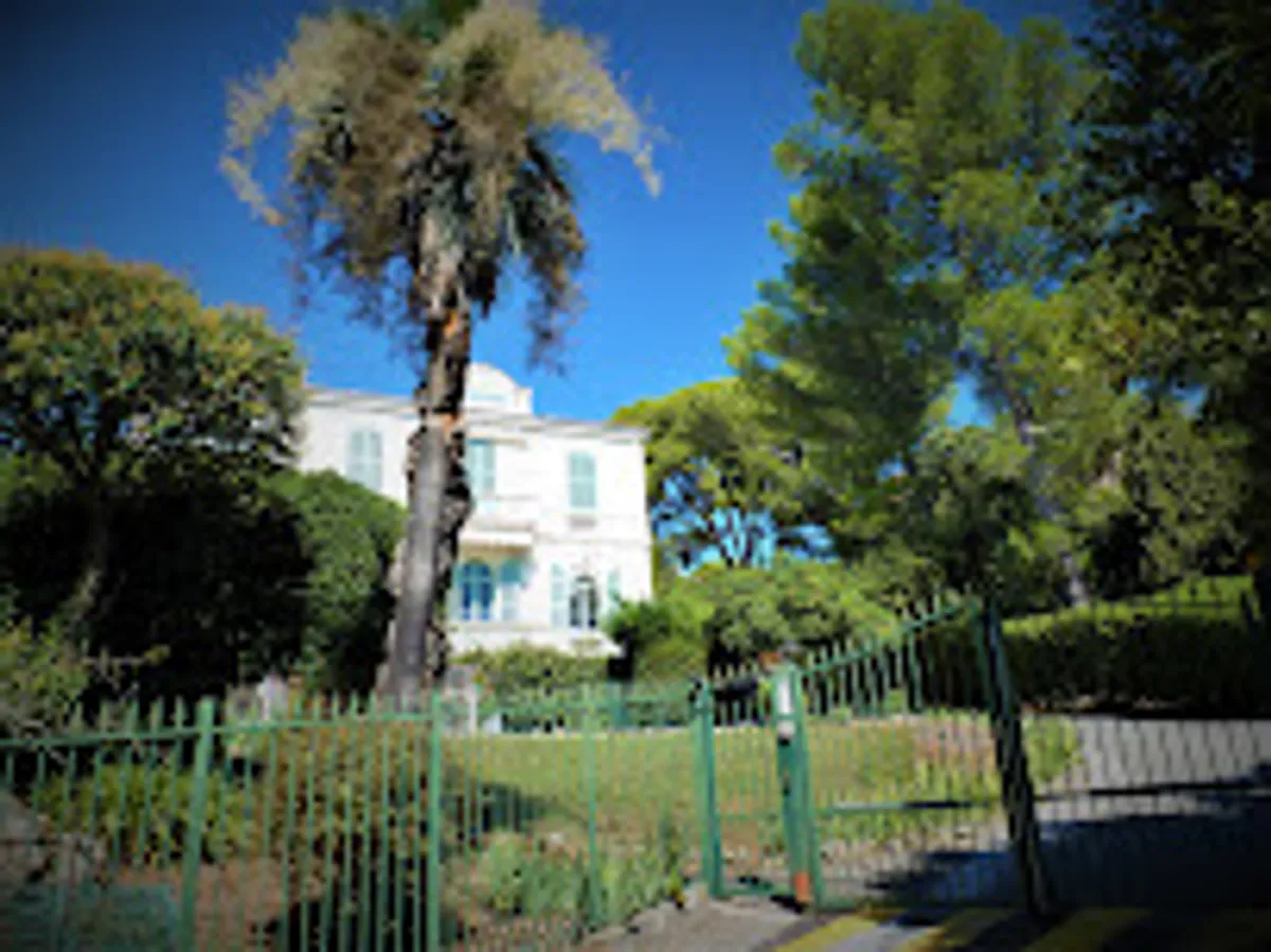 Riviera Concierge - Photo 3