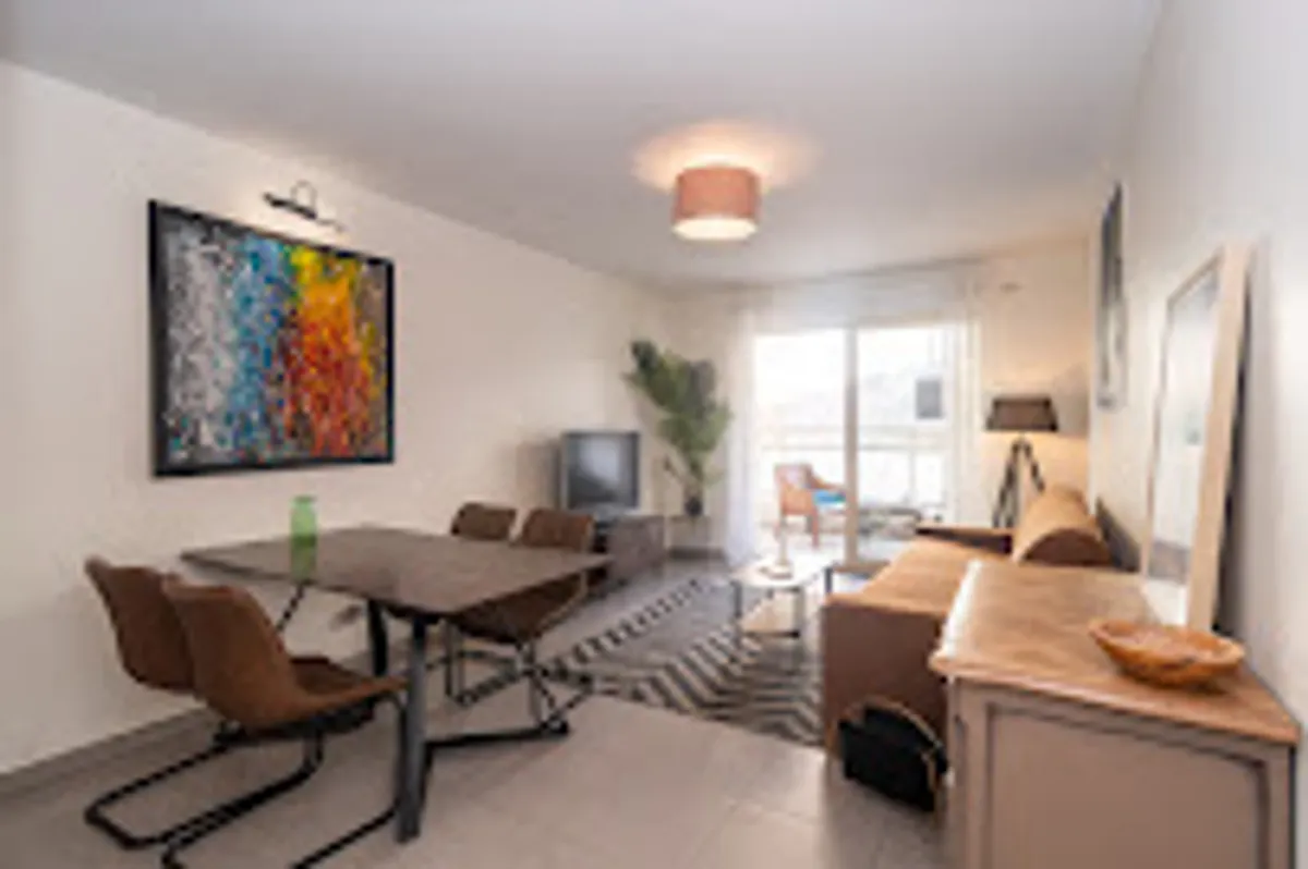 Seasonal Apartments Rentals & Conciergerie. House manager in Cannes "Cannes We Help You" - Photo 3