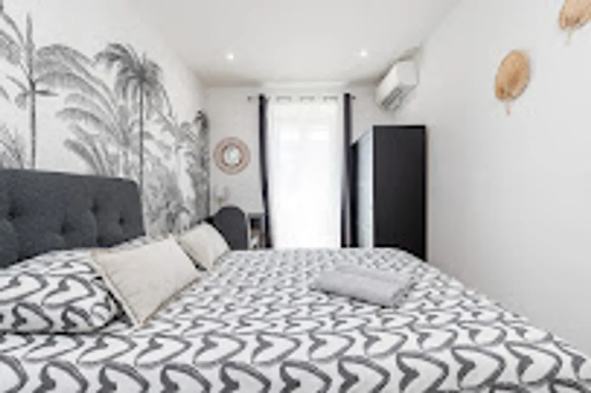 SLEEP IN NICE - Photo 2