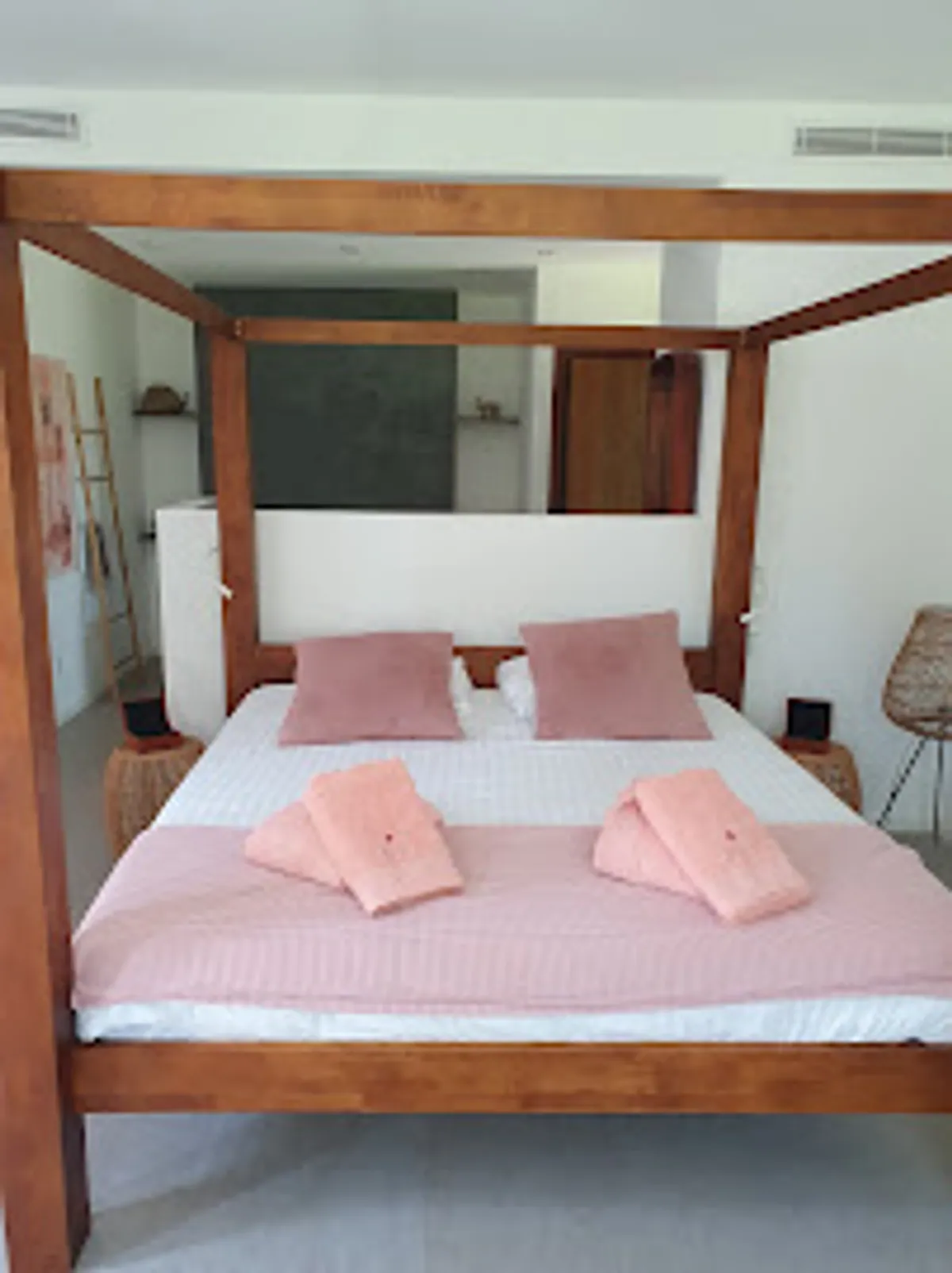 SO & VIN 'S LUXURY CONCIERGERIE - Photo 5