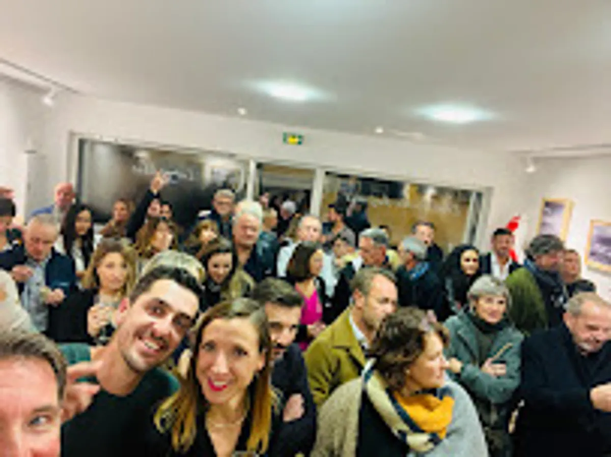 Thomas Real Estate - Photo 3