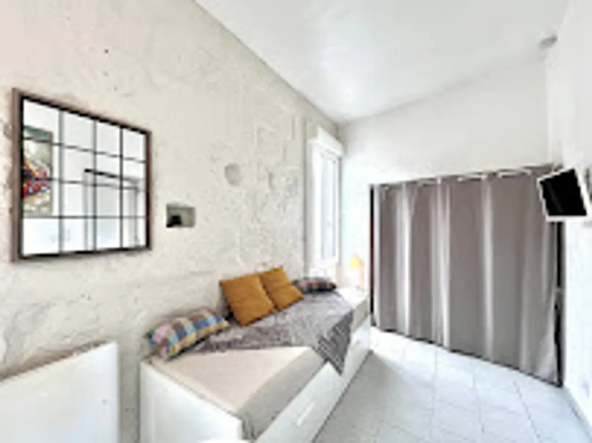 WelcomeHost - Photo 5