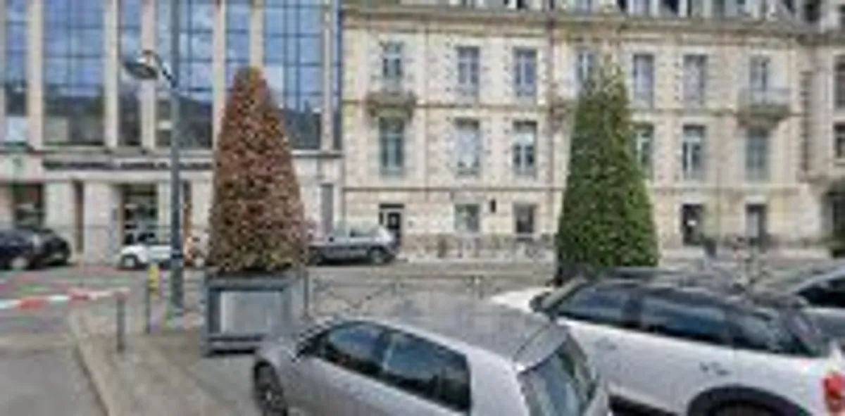 Maison et Services Rennes Centre | Ménage, repassage, jardinage, nettoyage des vitres