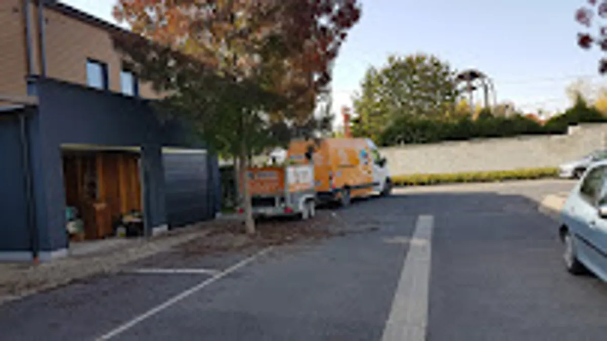 Maison et Services Chalons en Champagne | Ménage, repassage, jardinage, nettoyage des vitres - Photo 2