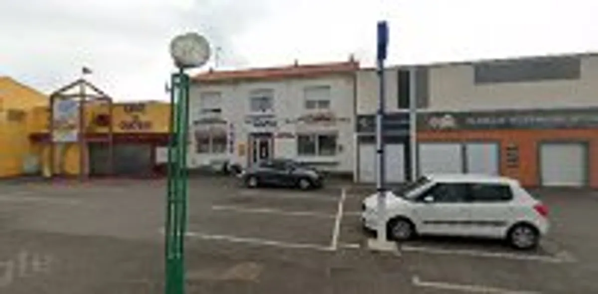 Maison et Services Les Sables-d'Olonne | Ménage, repassage, jardinage, nettoyage des vitres - Photo 2