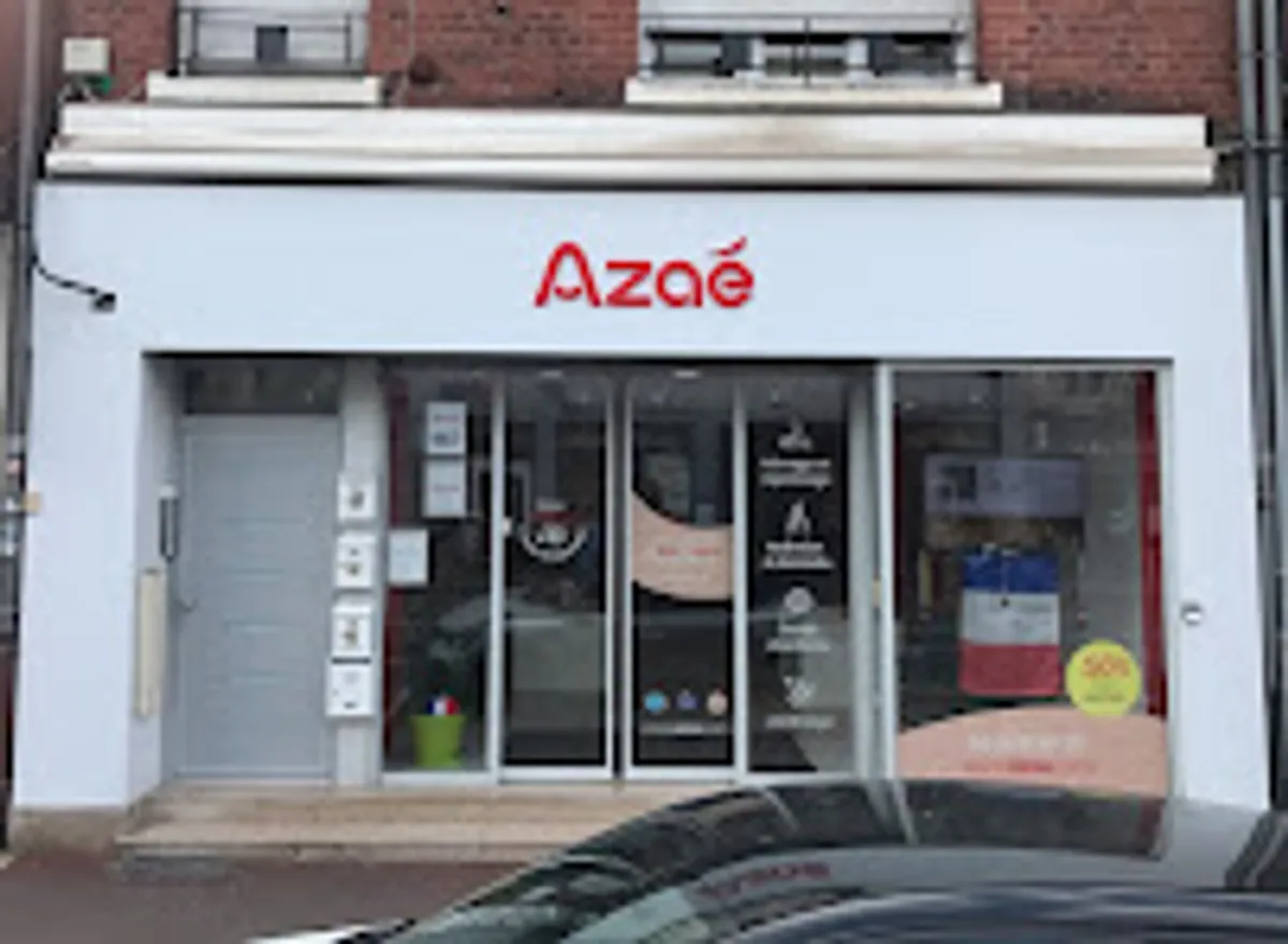 Azaé Lens