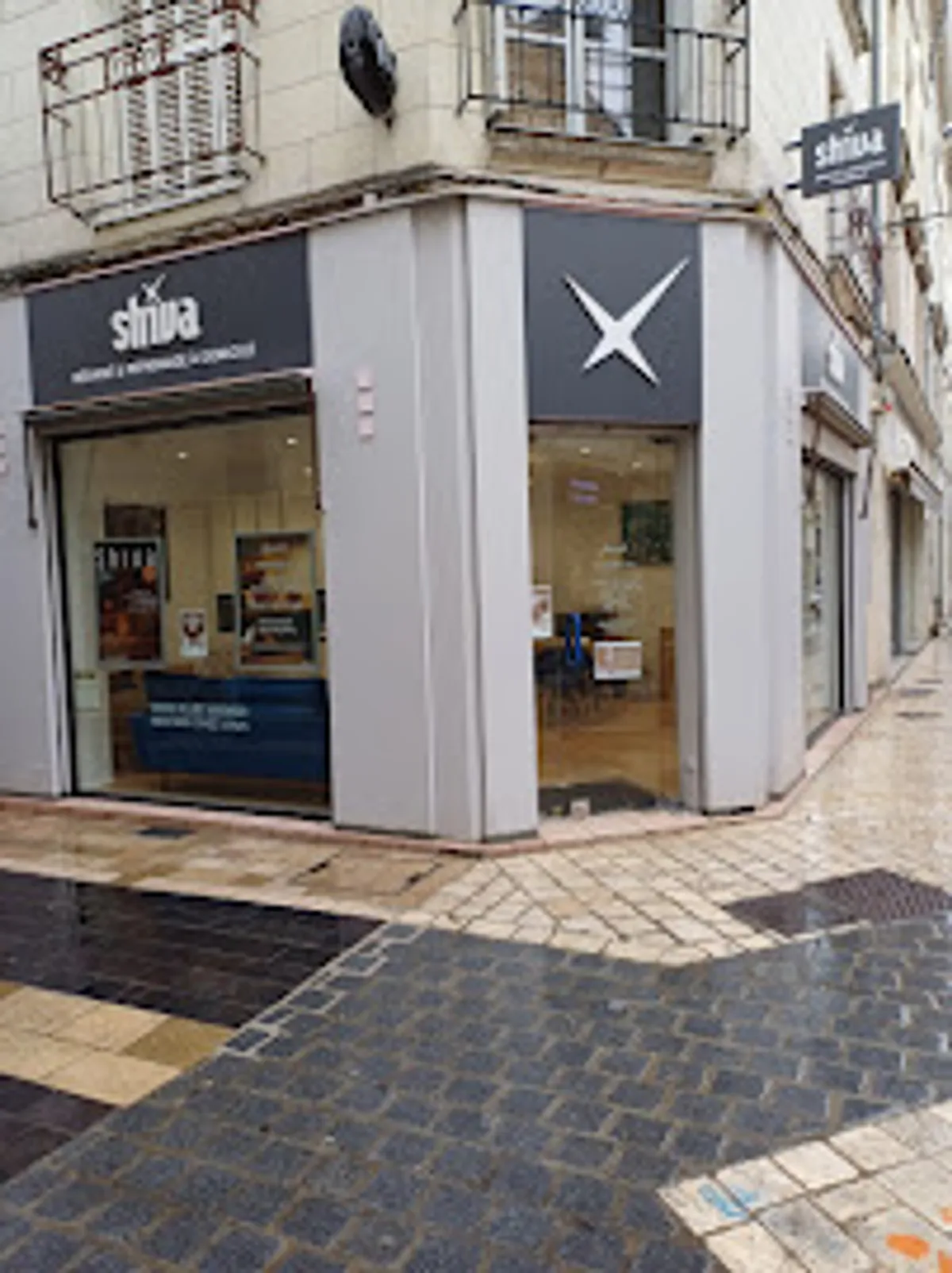 Ménage et repassage à domicile - Shiva Châtellerault - Photo 3