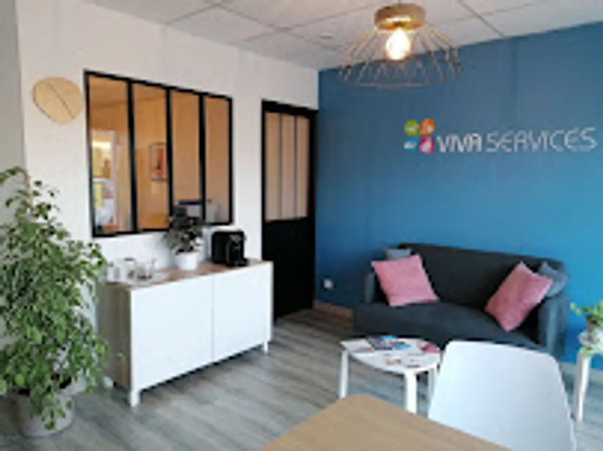 VIVASERVICES ROYAN - Ménage, Garde d’enfants, Jardinage, Bricolage, Informatique. - Photo 2
