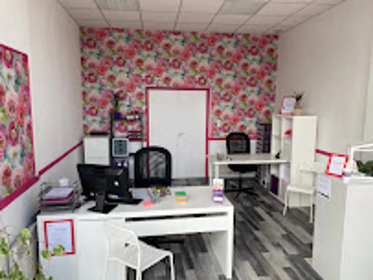 Plu’ Simple la Vie – Services de ménage et aide à domicile à Carentan - Photo 3