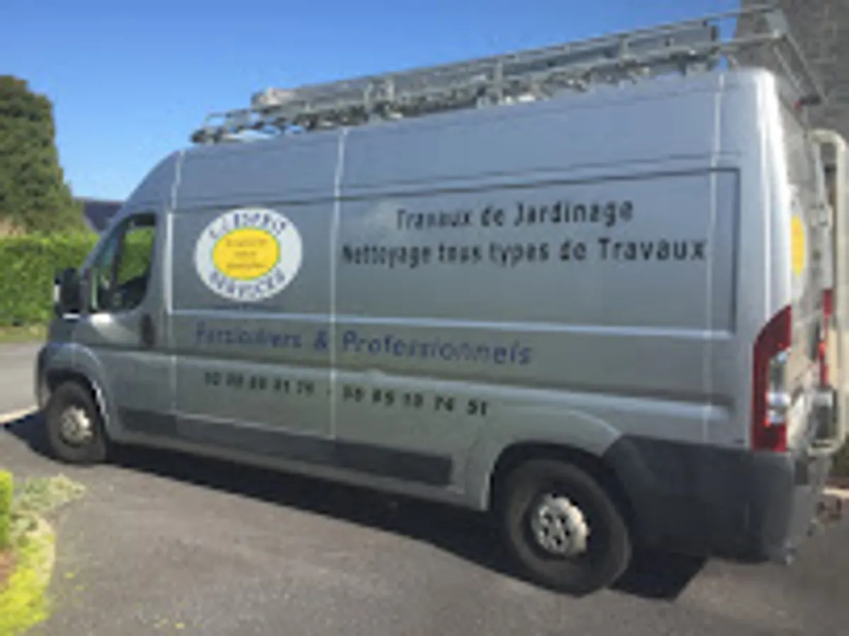 L.J ESPRIT SERVICES | Entreprise de nettoyage et jardinage - Photo 2