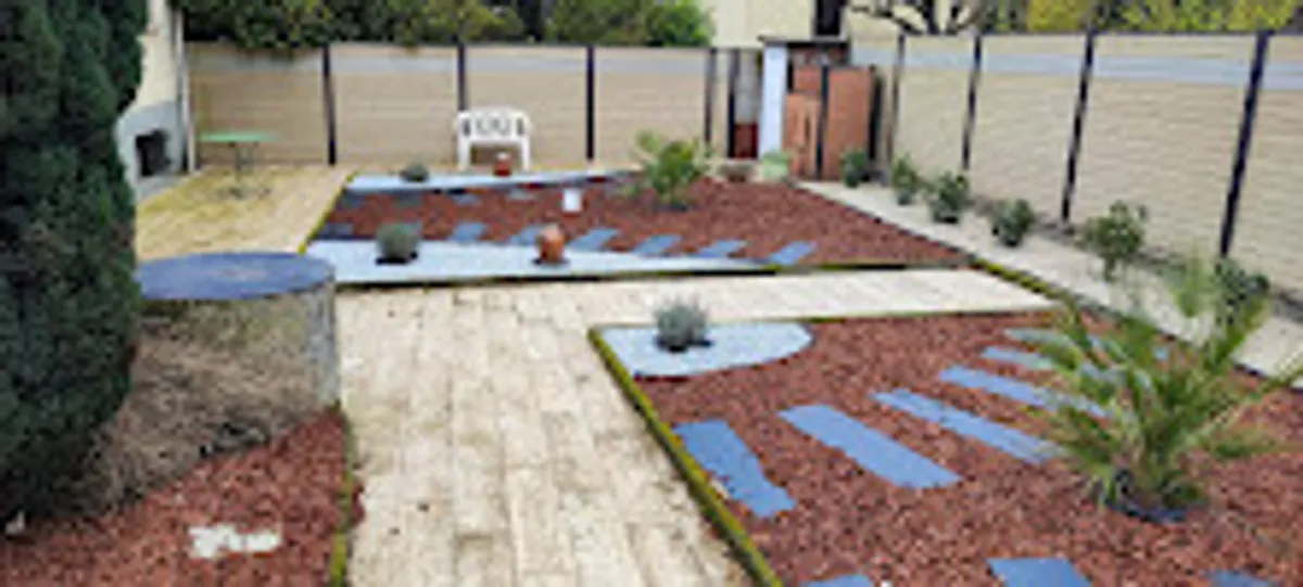 VIVASERVICES HOUILLES – CARRIÈRES-SUR-SEINE I Ménage, Garde d’enfants, Aide aux personnes âgées, Jardinage, Bricolage - Photo 5