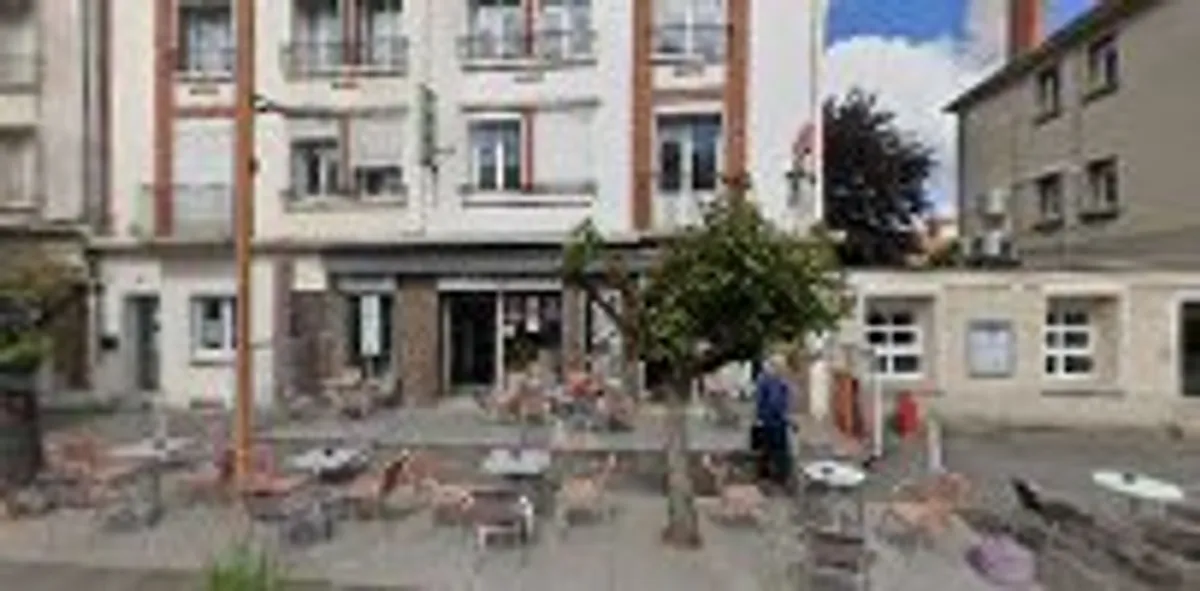 Azaé Rethel - Photo 2