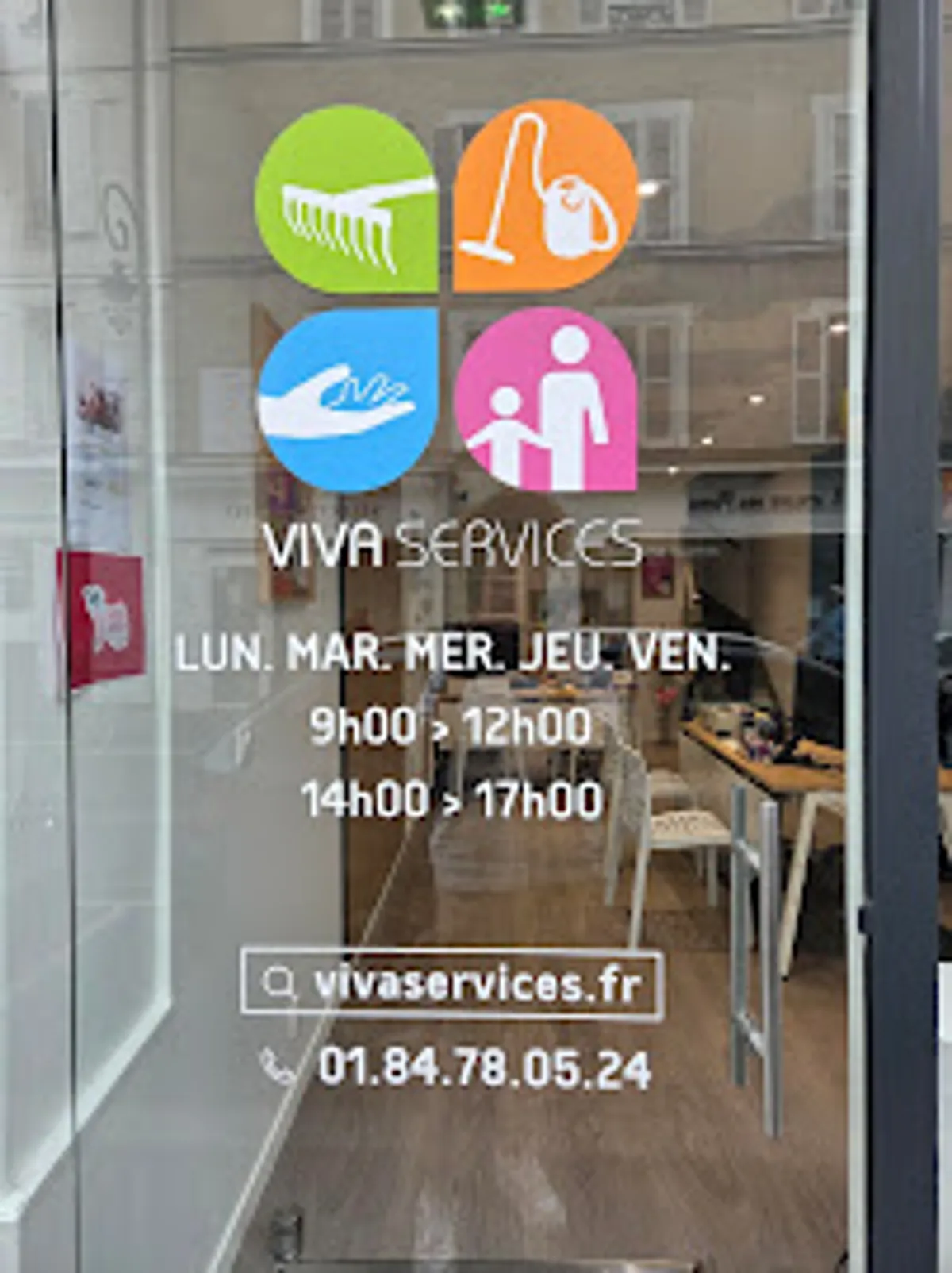 VIVASERVICES NANTERRE I Ménage, Repassage, Jardinage, Aide aux personnes âgées et Handicapées - Photo 2