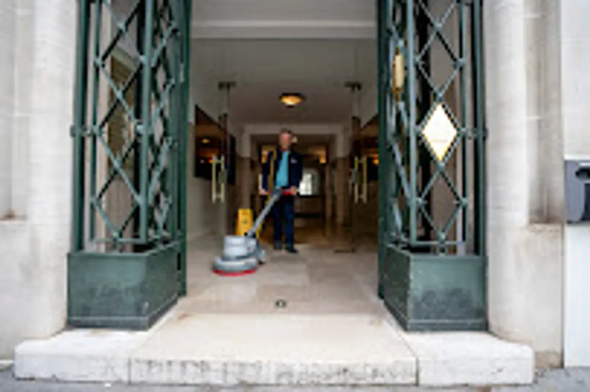 Copro-Net - Photo 4