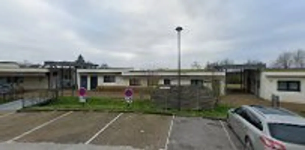 VIVRE ADOM LA GUERCHE DE BRETAGNE | Aide à domicile - Photo 3