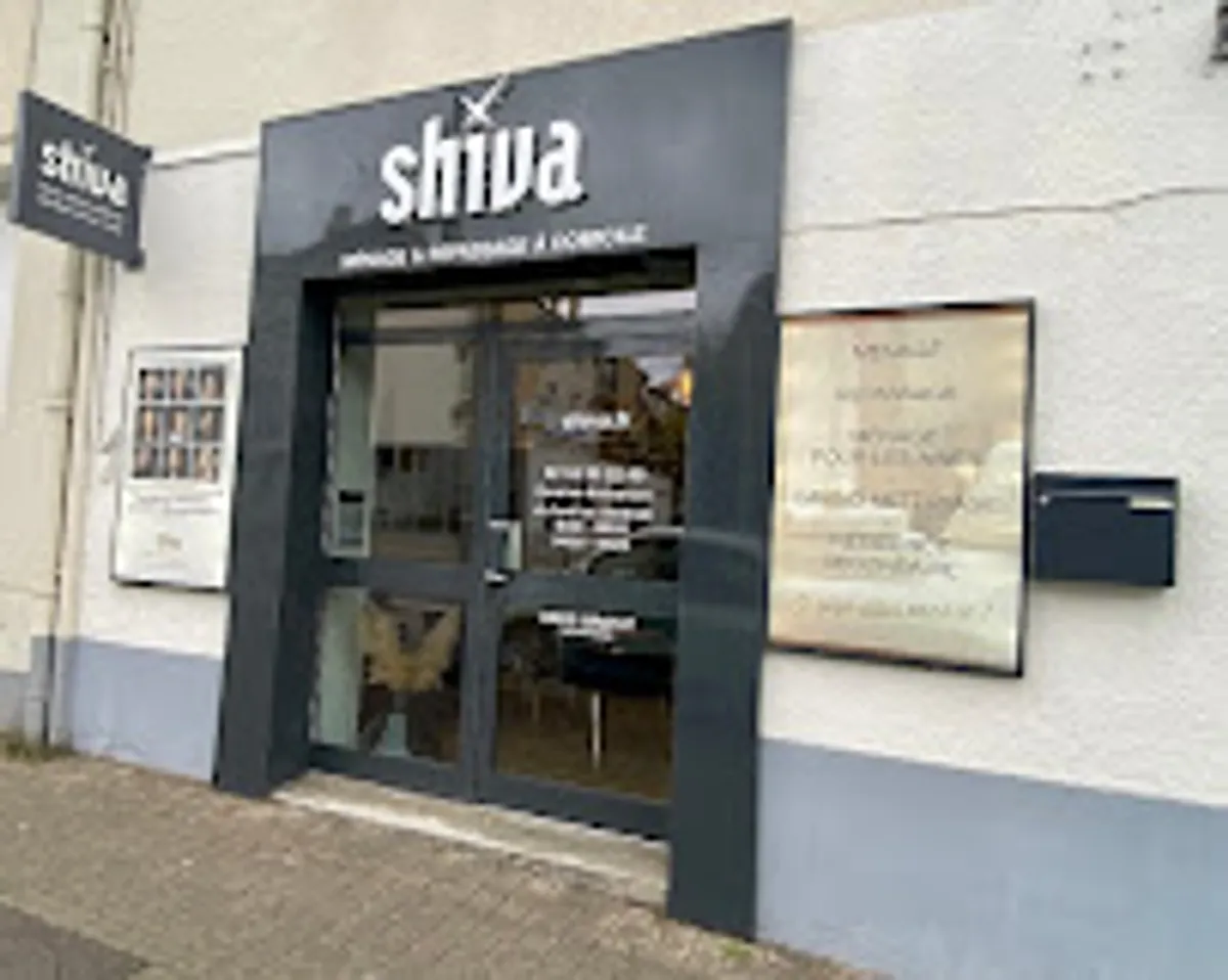 Ménage et repassage à domicile - Shiva Rezé