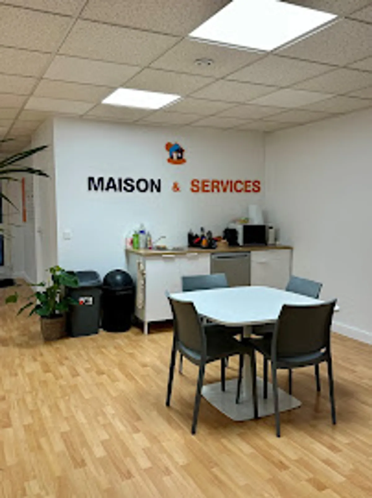 Maison et Services Gif-sur-Yvette | Ménage, repassage, jardinage, nettoyage de vitres - Photo 4