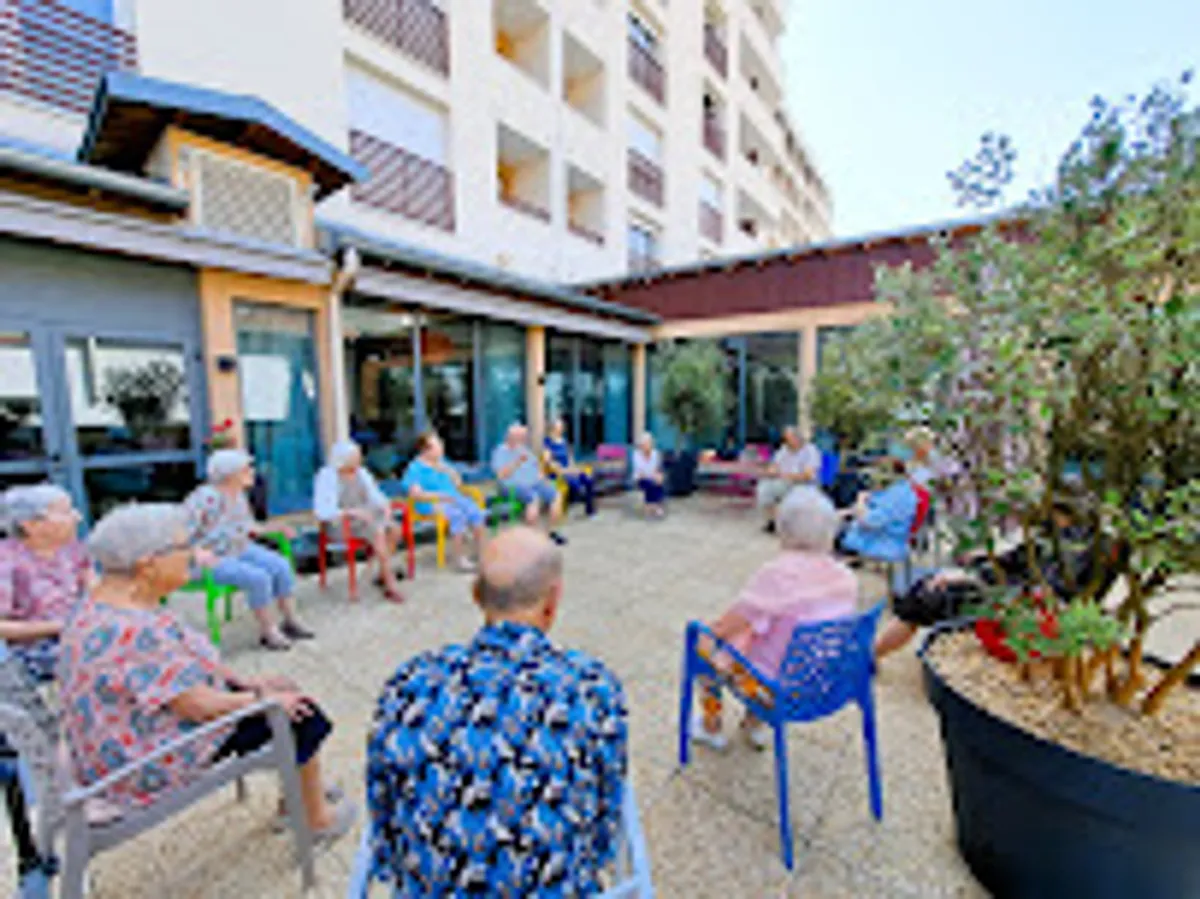 Résidence Services Séniors "Les Jardins de l'Opéra" - Villavie - Photo 7