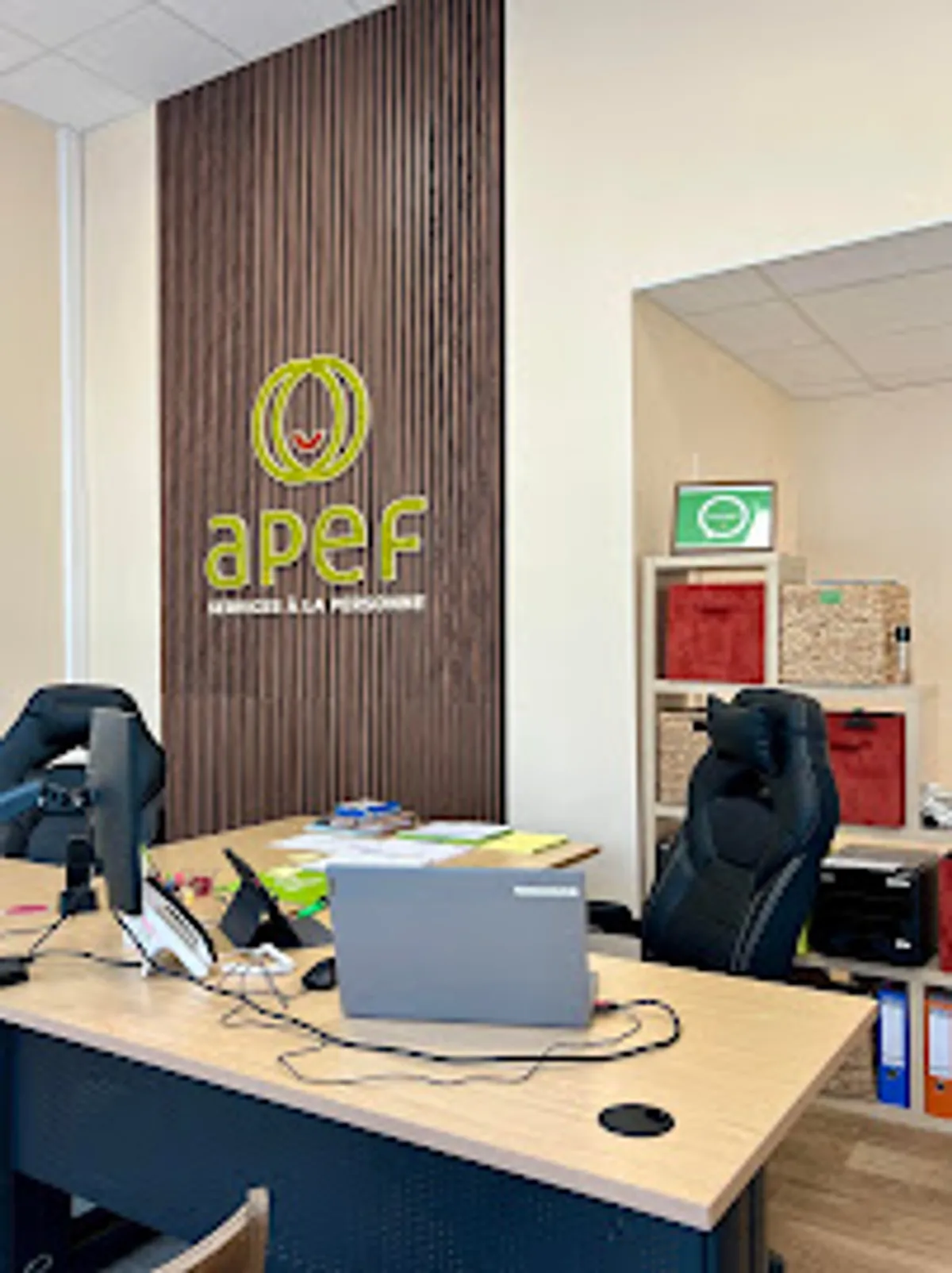 APEF La Rochelle Sud - Aide à domicile, Ménage, Jardinage et Garde d'enfants
