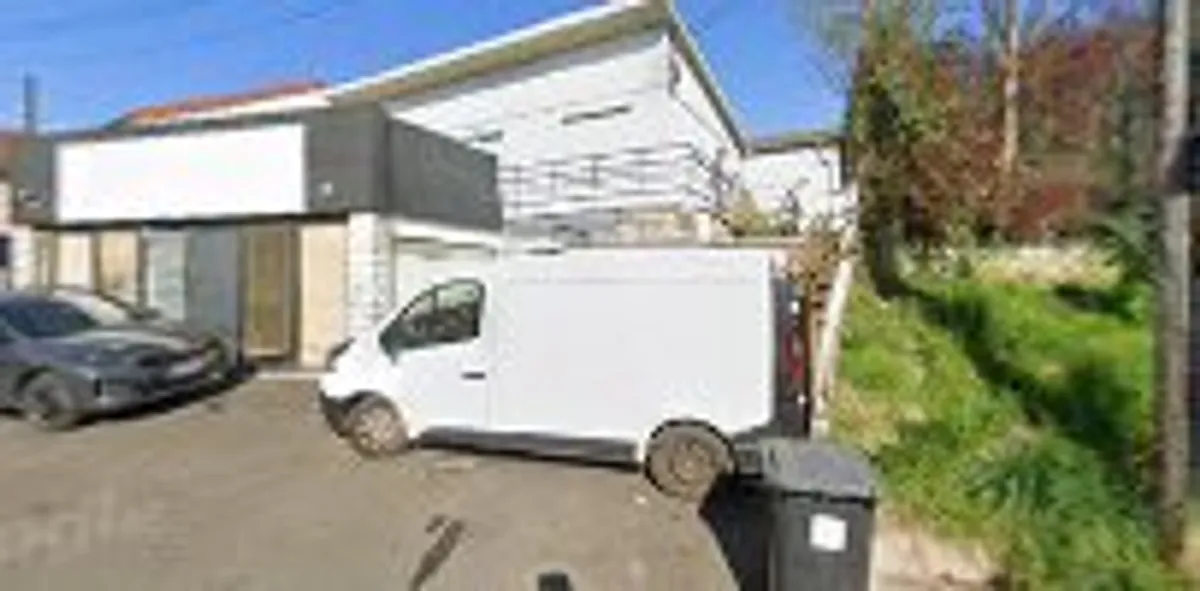 Maison des Services 94 - Ménage Bricolage Jardinage à Villeneuve-le-Roi - Photo 9