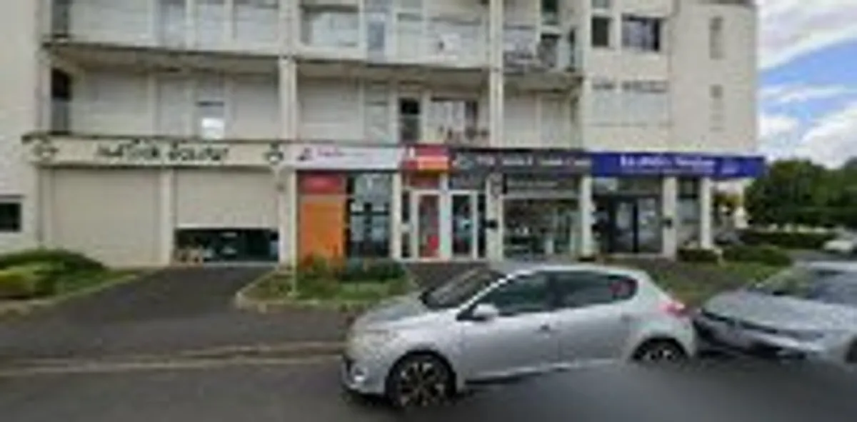 La Main Tendue - Photo 3