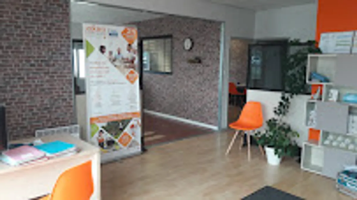 Axeo Services | Ménage, Aide à Domicile, Jardinage, Nettoyage des vitres, Entretien locaux professionnels, Bricolage - Photo 3