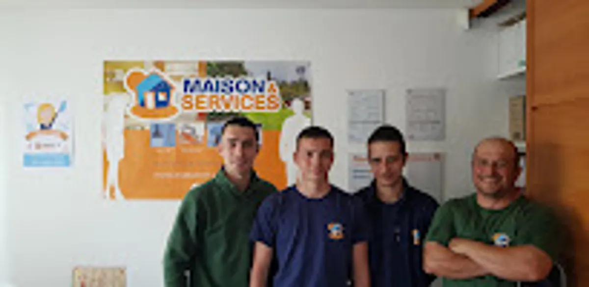 Maison et Services Reims | Ménage, repassage, jardinage, nettoyage des vitres - Photo 8