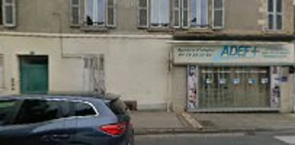 Adhoma Moulins - Photo 3